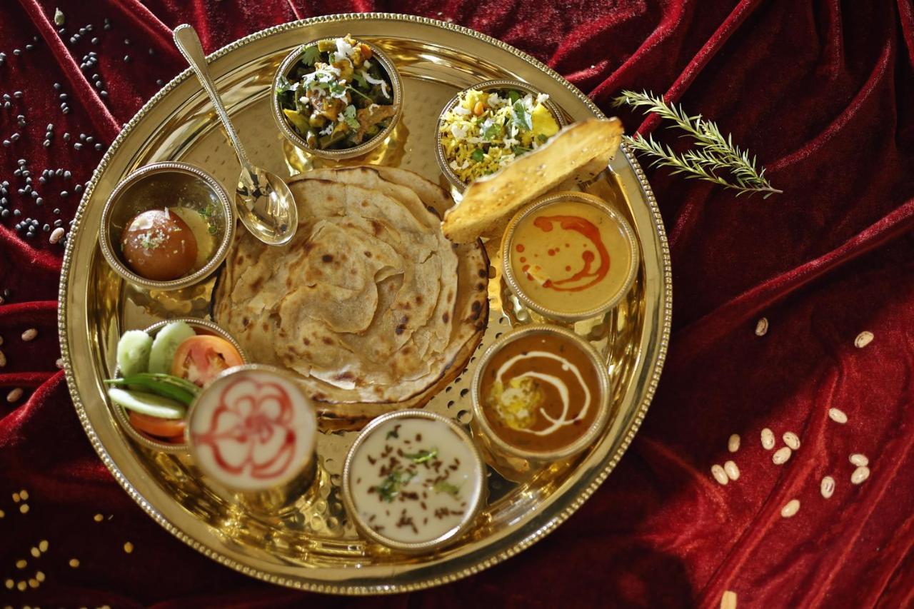 ホテル Mannat Haveli Kurukshetra エクステリア 写真