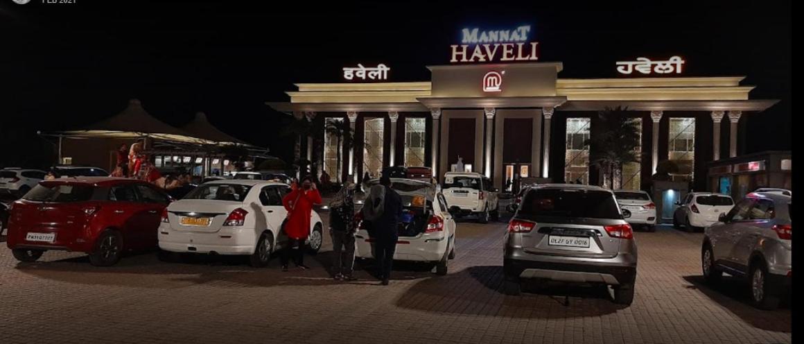 ホテル Mannat Haveli Kurukshetra エクステリア 写真